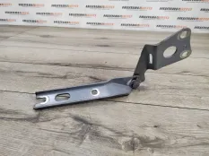 Петля капота Skoda Yeti 2011 5L0823301D 5L 1.8 TFSI CDAA, левая