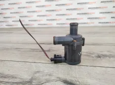 Насос водяной вспомогательный Skoda Yeti 2011 1K0965561J 5L 1.8 TFSI CDAA