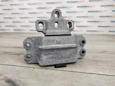 Подушка двигателя Skoda Yeti 2011 1K0199555Q 5L 1.8 TFSI CDAA, левая