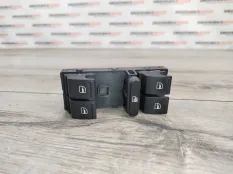 Блок управления стеклоподъемниками Skoda Yeti 2011 1Z0959858BREH 5L 1.8 TFSI CDAA