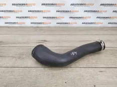 Патрубок интеркулера Land Rover Freelander 2 2008 LR009799 2.2 224DT