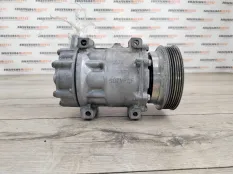 Компрессор кондиционера Nissan Qashqai+2 J10 2013 2763000Q3J 1.5 K9K