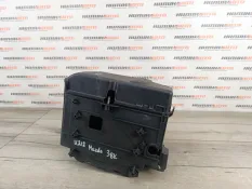 Корпус АКБ Mazda 3 BK 2008 BP4K56040M 1.6 Z6