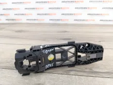 Кронштейн ручки двери Volkswagen Tiguan 1 2008 5N0839885H 2.0 CAWA, передний левый