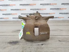 Суппорт тормозной VOLKSWAGEN Passat B8 8V0615124D, передний правый