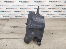 Корпус воздушного фильтра RENAULT Megane 2 2004 8200369755 УНИВЕРСАЛ KM 1.6 K4M761