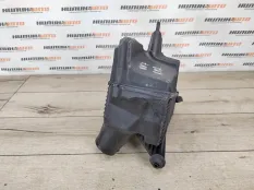 Корпус воздушного фильтра Renault Megane 2 2005 8200401500 УНИВЕРСАЛ KM 1.6 K4M761