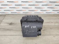 Корпус воздушного фильтра Peugeot 307 2005 1427L0 КАБРИОЛЕТ 3B 2.0 RFJ EW10A