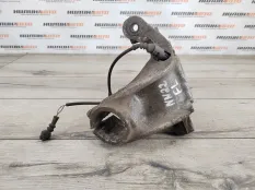 Кулак поворотный Volkswagen Passat B6 2007 3C0407253F СЕДАН 3C2 1.9 TDI BXE, передний левый