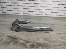 Петля капота Audi A4 B7 2006 8E0823302E СЕДАН 8EC 2.0 ALT, правая