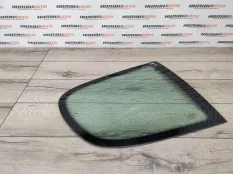 Стекло глухое кузова Peugeot 206 2001 8569W9 1.4 KFW (TU3JP), заднее правое