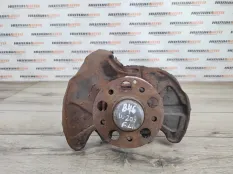 Кулак поворотный Mercedes W203 2003 A2093320001 КУПЕ 1.8 271.946, передний левый