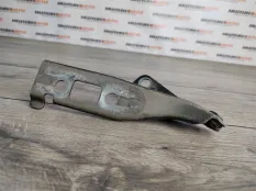 Петля капота Ford Fusion 2006 1324621 ХЕТЧБЭК CBK 1.4 FXJA, правая