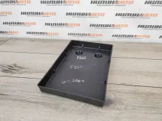 Площадка аккумулятора Suzuki Grand Vitara 2006 3366065J00 2.0 J20A