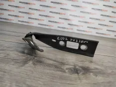 Петля капота Ford Fusion 2003 1324621 ХЕТЧБЭК CBK 1.4 FXJA, правая