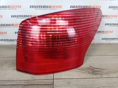 Фонарь в крыло Peugeot 407 2007 6351T3 УНИВЕРСАЛ SW 2.0 RFN EW10J4, правый