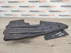 Дефлектор радиатора Toyota Avensis 2 2003 5329405010 T250 1.8 1ZZFE, левый