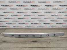 Накладка крышки багажника Peugeot 308 2010 8742T5 УНИВЕРСАЛ 4E 1.6 EP6 5FW