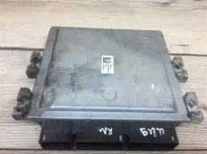 Блок управления двигателем Renault Megane 3 2010 237100777R УНИВЕРСАЛ KZ 1.5 DCI K9K832