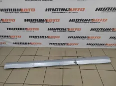 Накладка порога Mercedes W204 2010 A2046900440 СЕДАН 1.8 271.820, правая