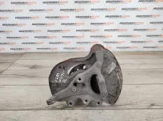 Кулак поворотный Mercedes W203 2010 A2043320101 КУПЕ 1.8 271.946, передний левый