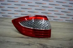 Фонарь в крыло Ford Mondeo 4 2010 1486783 УНИВЕРСАЛ BG 2.0 TDCI QXBA, левый