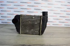 Интеркулер Audi A6 C6 2007 4F0145805S УНИВЕРСАЛ 4F5 2.0 TDI BRE