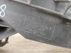 Кронштейн фары Audi A4 B8 2009 8K0805608A СЕДАН 8K2 1.8 TFSI CDHB, правый