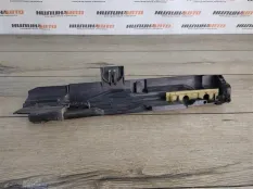 Кронштейн радиатора Bmw 3 2005 17107524914 E90 2.0 N46B20B, правый