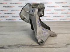 Кронштейн двигателя Audi A6 C6 2008 4F0199308AD УНИВЕРСАЛ 4F5 2.0 BPJ, правый