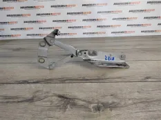 Петля капота Land Rover Freelander 2 2008 LR001562 2.2 224DT, правая