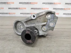 Кронштейн двигателя Kia Rio 2 2009 218201G000 ХЕТЧБЭК JB 1.4 G4EE, правый