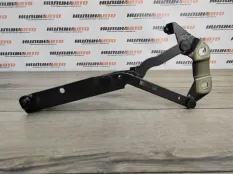 Петля капота Land Rover Freelander 2 2007 LR001562 2.2 224DT, правая