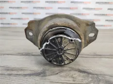 Подушка двигателя Land Rover Range Rover Sport 2005 KKB500441 2.7 276DT, левая