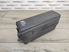 Блок предохранителей под капот Land Rover Range Rover Sport 2005 YPP500080 2.7 276DT