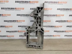 Кронштейн генератора Audi TT 8J 2008 06F903143E КАБРИОЛЕТ 8J9 2.0 BWA