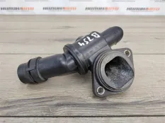 Корпус термостата Audi TT 8J 2008 06F121111F КАБРИОЛЕТ 8J9 2.0 BWA