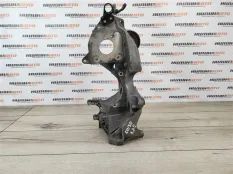Кронштейн генератора Audi A5 8T 2011 03L903143H ЛИФТБЭК 8TA 2.0 TDI CAGA