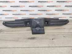 Накладка передней панели Mitsubishi Outlander 2 XL 2007 7450A172 2.0 4B11