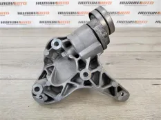 Кронштейн компрессора кондиционера Volkswagen Golf 6 2011 1K0260885B ХЭТЧБЕК 5K1 1.4 TSI CAXA