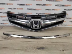 Решетка радиатора Honda Accord 7 2008 71121SEA013ZA СЕДАН CM 2.4 K24A3