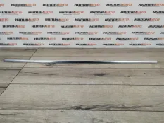 Уплотнитель стекла двери Volvo XC60 1 2011 31371111 2.0 B4204T6, передний левый
