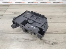 Площадка аккумулятора Kia Sportage 2012 371502S200 3 2.0 CRDI D4HA