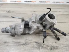 Корпус термостата Kia Sportage 2012 256102F300 3 2.0 CRDI D4HA