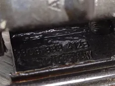 Петля двери нижняя Volkswagen Passat B7 2012 3C8833412B СЕДАН 362 2.0 TDI CFFB, задняя правая