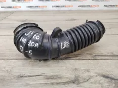 Патрубок воздушного фильтра Mazda CX-5 KE 2012 SH0113221 2.2 TDI SHVPTS