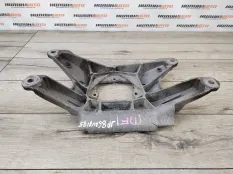 Траверса КПП Audi Q5 2009 8K0399263K 8R 2.0 CDNC