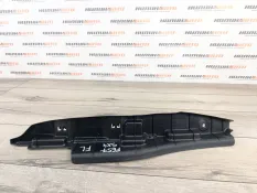 Пыльник крыла Suzuki SX4 2008 7235279J00 YA21S 1.6 M16A, передний левый