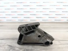 Кронштейн двигателя Skoda Octavia A7 2014 04L199207 2.0 TDI CKFC