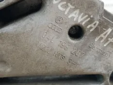 Кронштейн двигателя Skoda Octavia A7 2014 04L199207 2.0 TDI CKFC